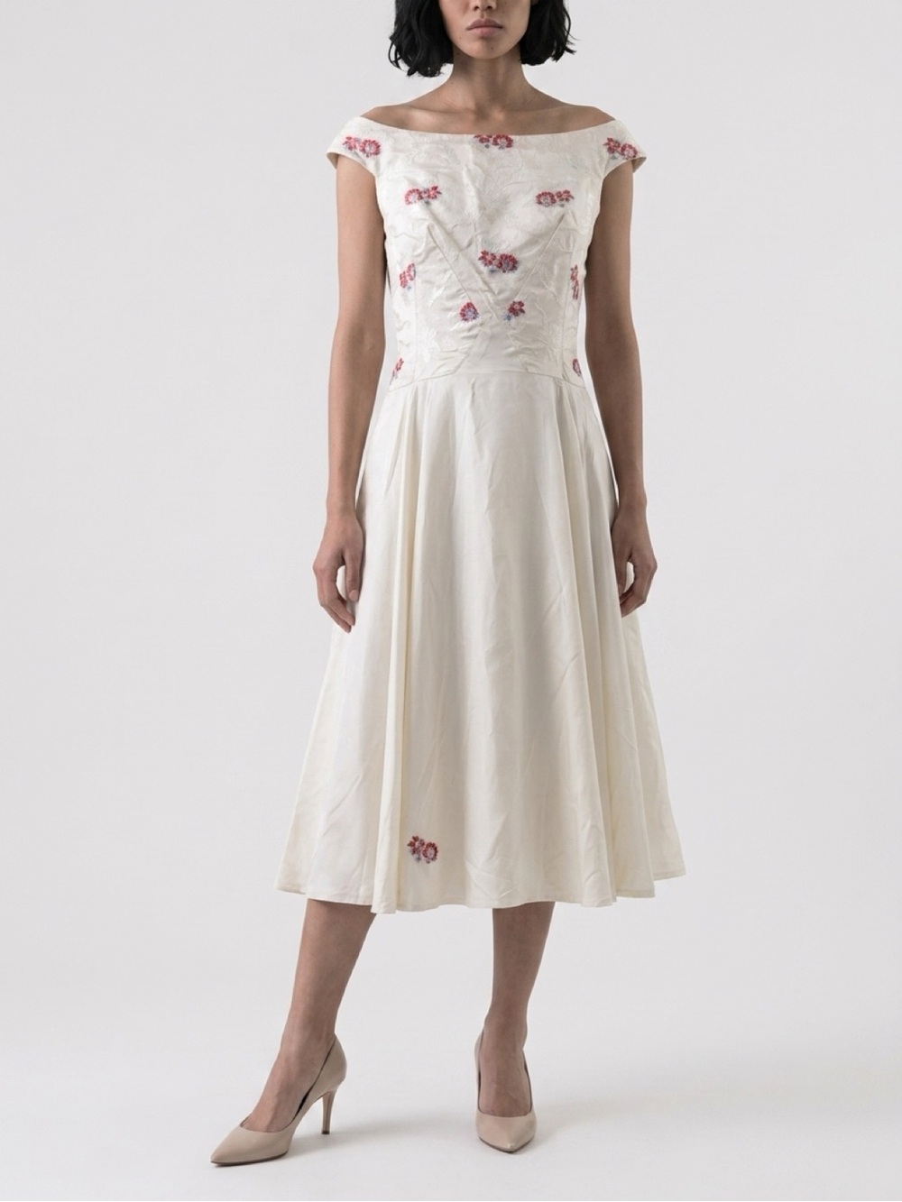 Vintage 50s Floral Embroidered Ivory Dress